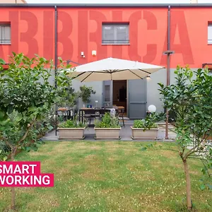 Casa Con Giardino All'ex Fabbrica Di Pomodoro , Palerme Italie